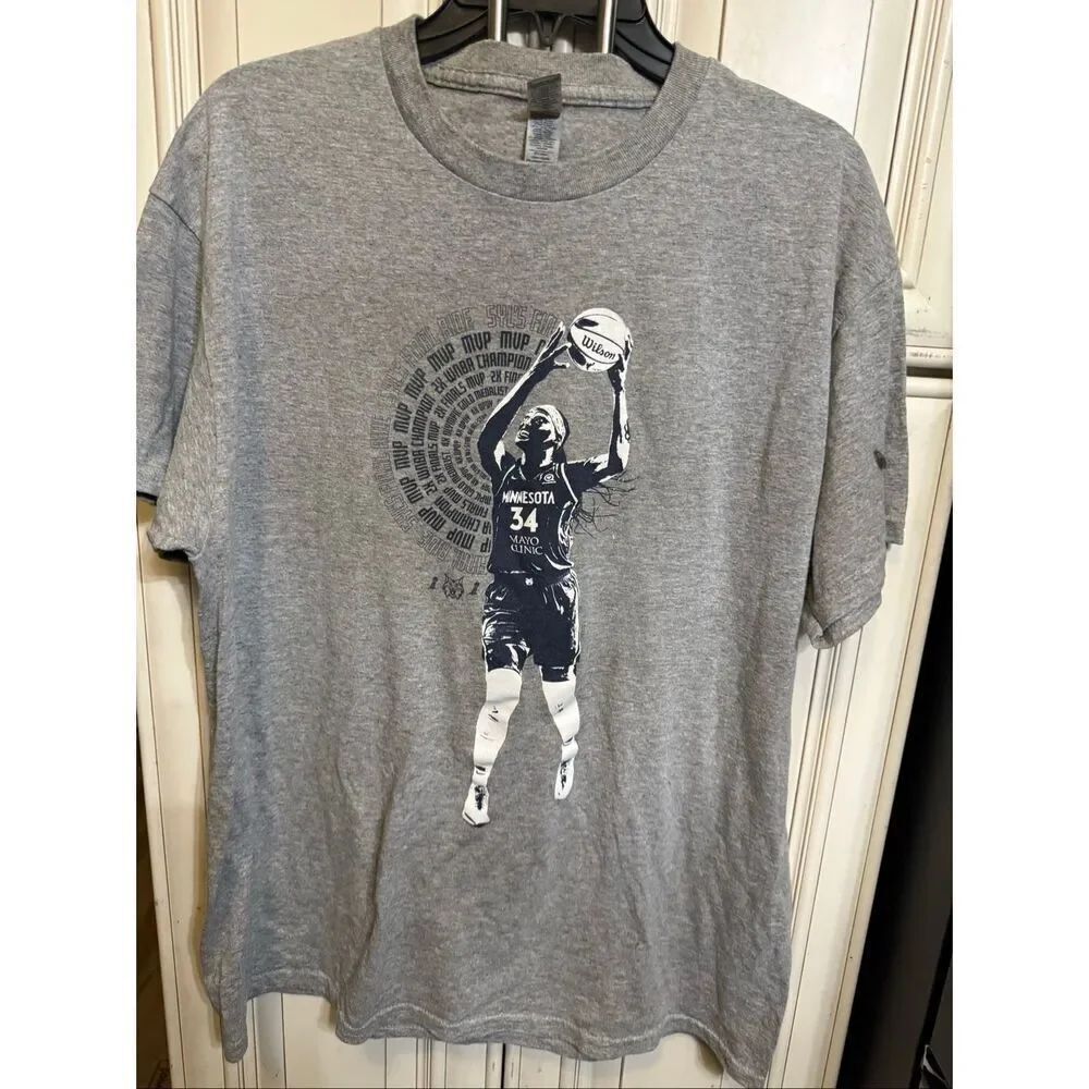 Gildan Men's Minnesota Lynx Sylvia Fowles 34 T-Shirt Gray Blue Size Large